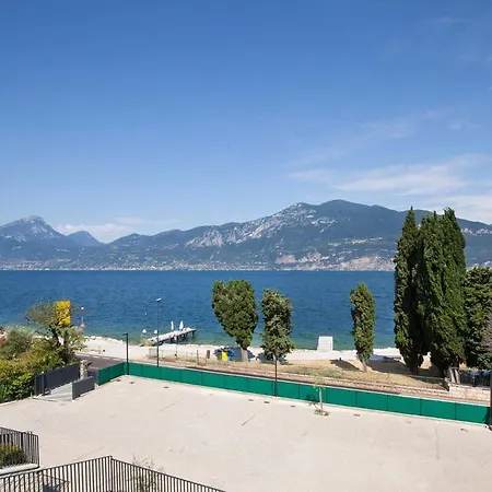 Modern With View *