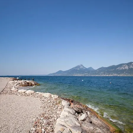 Apartament Modern With View *